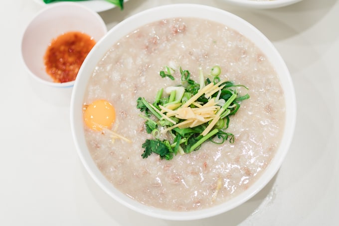 Chao thit bo beef congee at Pho Tau Bay